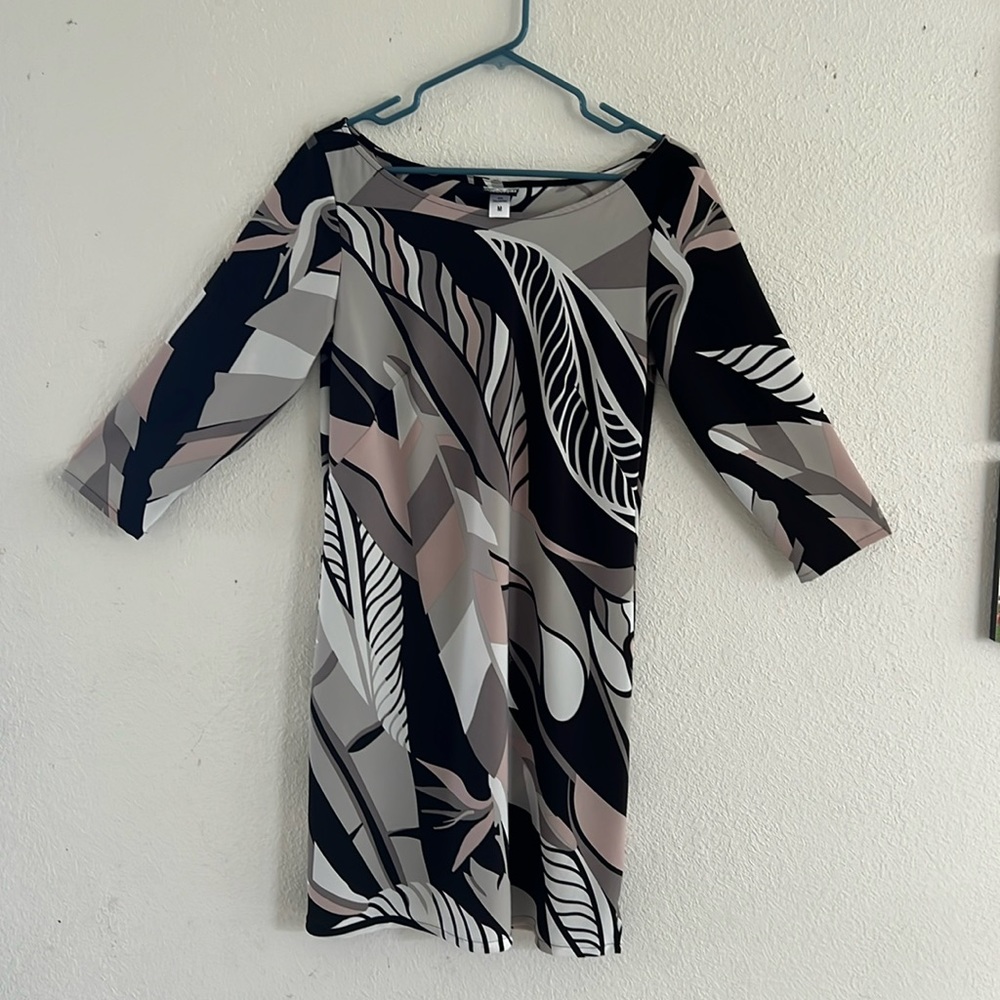 Manuhealii polyester boat neck line pink white black gray bird of paradise